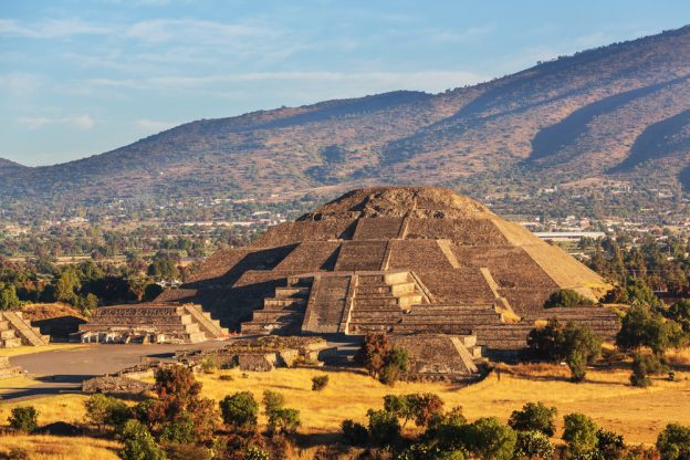 ancient incan ruin in mexico