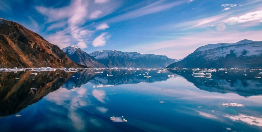 Tundra, Mountains and Icebergs