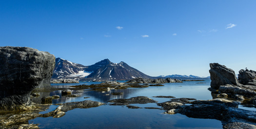 Gnalodden Cliff & Hornsund Fjord