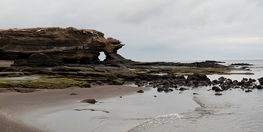 Puerto Egas & Espumilla Beach